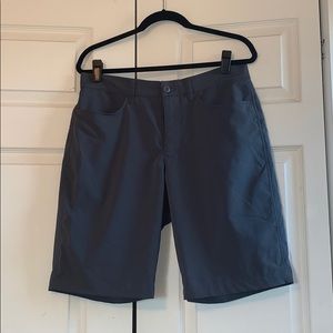 Under Armour dark blue-gray golf shorts | 32